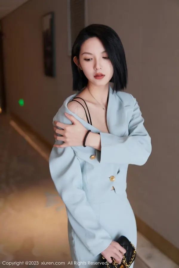 Vol. 06885 乔一一（75P） (4/75)