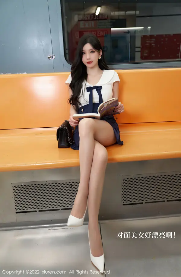 Vol. 04979 周于希Sally（81P） (2/81)