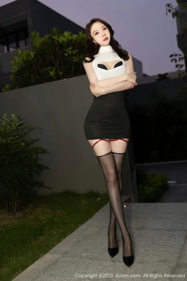 Vol. 07105 梦心玥（83P） (2/83)