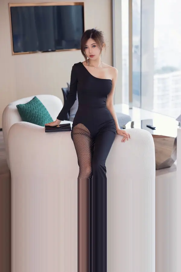 Vol. 07117 绮里嘉ula（83P） (3/83)